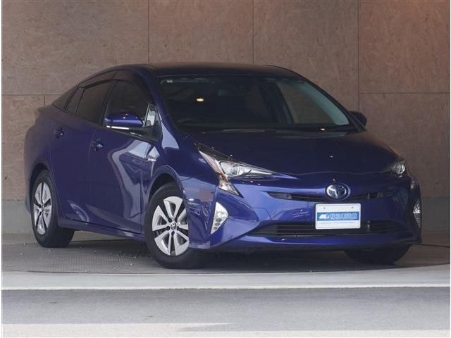 TOYOTA PRIUS 2017 Image 31