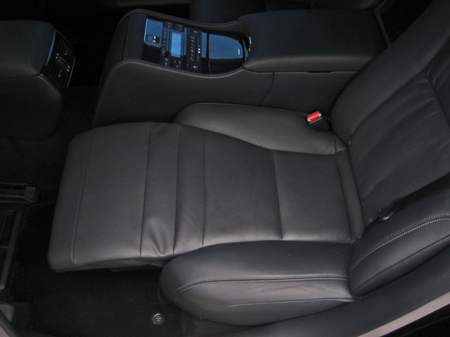 TOYOTA LEXUS LS600HL 2012 Image 31