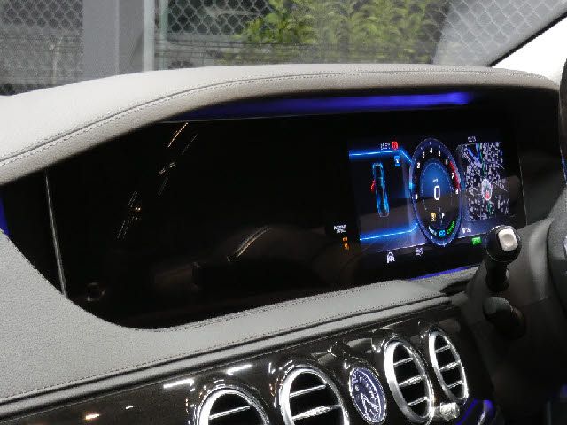 MERCEDES BENZ S CLAS 2019 Image 31