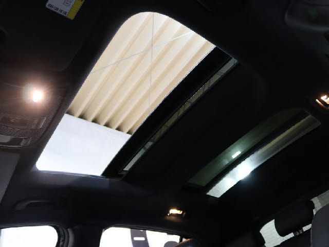 MERCEDES BENZ GLA CL 2018 Image 31