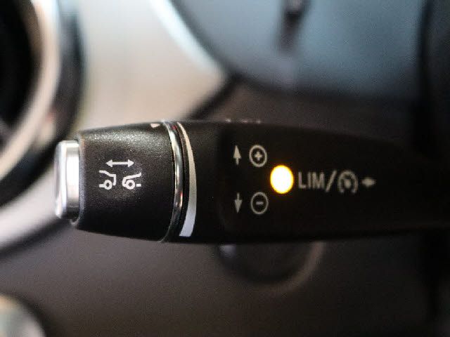 MERCEDES BENZ GLA CL 2018 Image 31