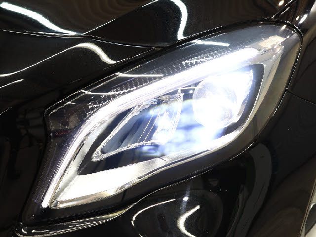 MERCEDES BENZ GLA CL 2018 Image 31