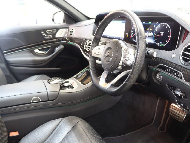 MERCEDES BENZ S CLAS 2019 Image 31