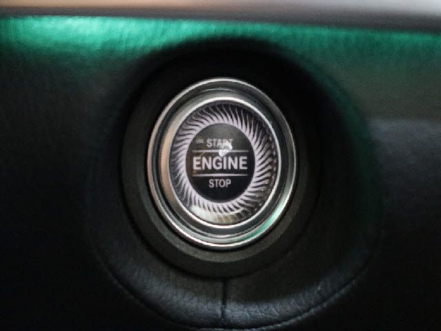 MERCEDES BENZ S CLAS 2019 Image 31