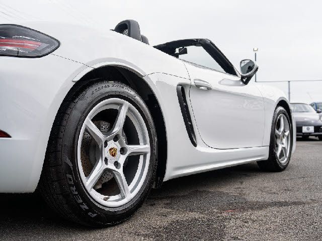 PORSCHE 718BOXSTER 2017 Image 31