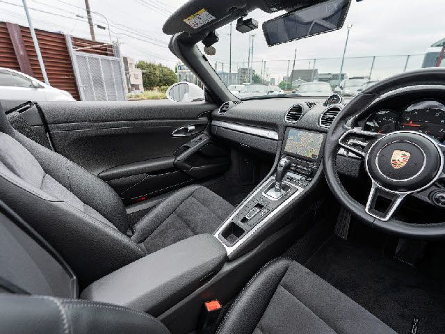 PORSCHE 718BOXSTER 2017 Image 31