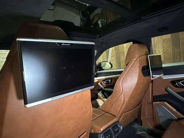 LAMBORGHINI URUS 2020 Image 31