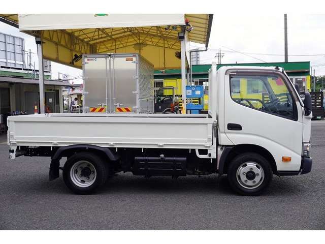 HINO DUTRO 2017 Image 31