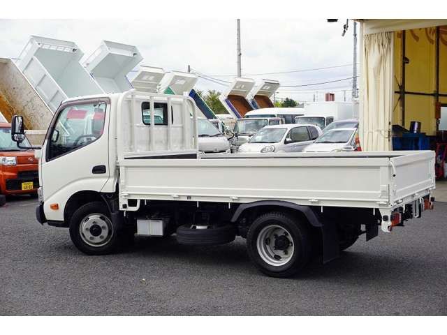 HINO DUTRO 2017 Image 31
