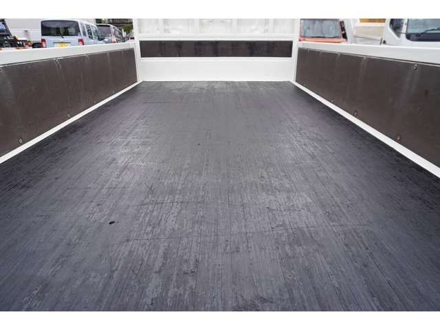 HINO DUTRO 2017 Image 31