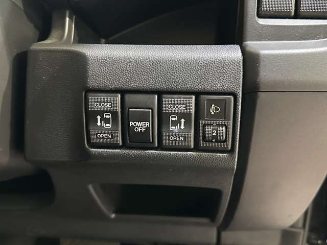 NISSAN LAFESTA 2012 Image 31