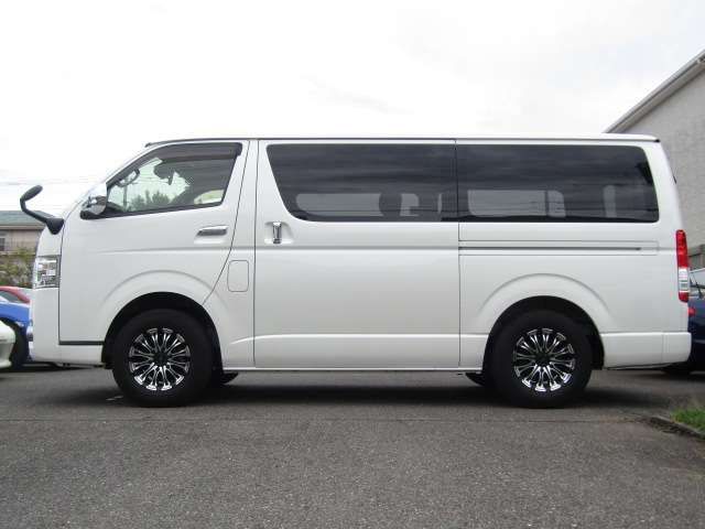 TOYOTA HIACE VAN 2WD 2019 Image 31