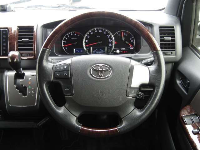 TOYOTA HIACE VAN 2WD 2019 Image 31