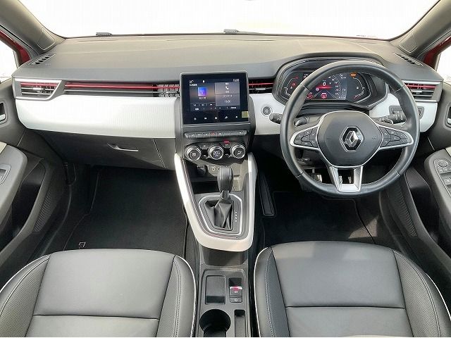 RENAULT LUTECIA 2022 Image 31