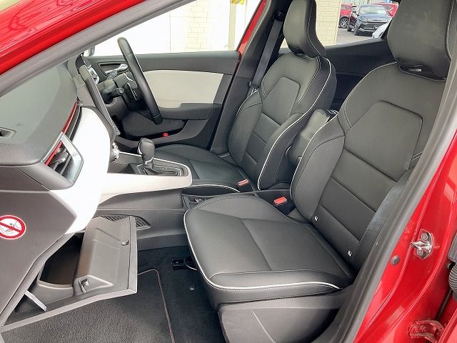 RENAULT LUTECIA 2022 Image 31