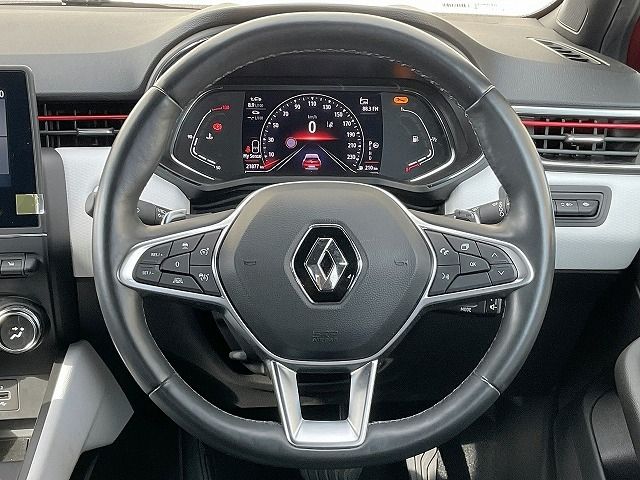 RENAULT LUTECIA 2022 Image 31