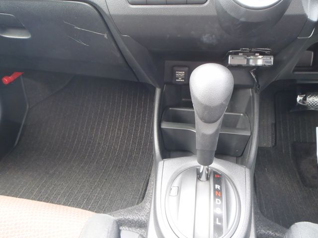 HONDA FIT SHUTTLE HYBRID 2012 Image 31