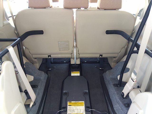 TOYOTA SIENTA 2012 Image 31