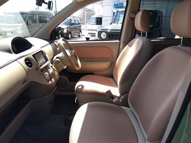 TOYOTA SIENTA 2012 Image 31