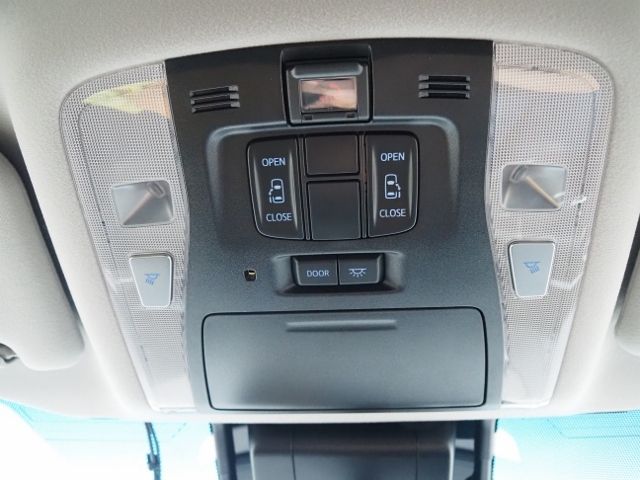 TOYOTA VELLFIRE  HYBRID 4WD 2020 Image 31