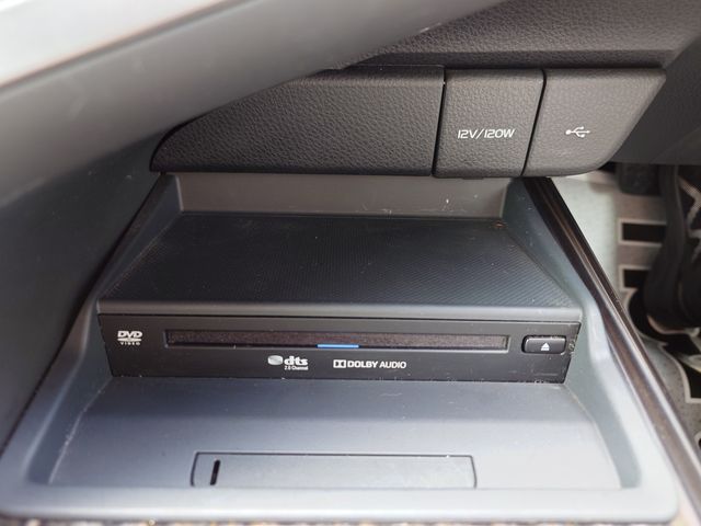 TOYOTA CAMRY HYBRID 2020 Image 31