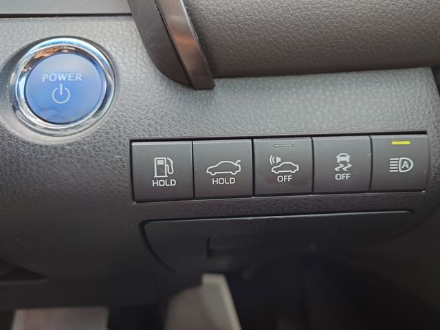 TOYOTA CAMRY HYBRID 2020 Image 31