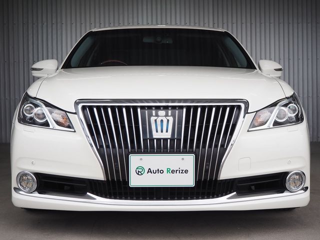 TOYOTA CROWN MAJESTA HYBRID 2014 Image 31