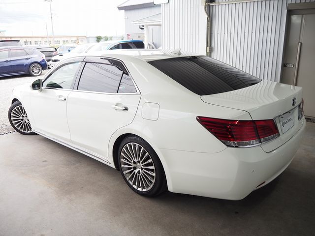 TOYOTA CROWN MAJESTA HYBRID 2014 Image 31