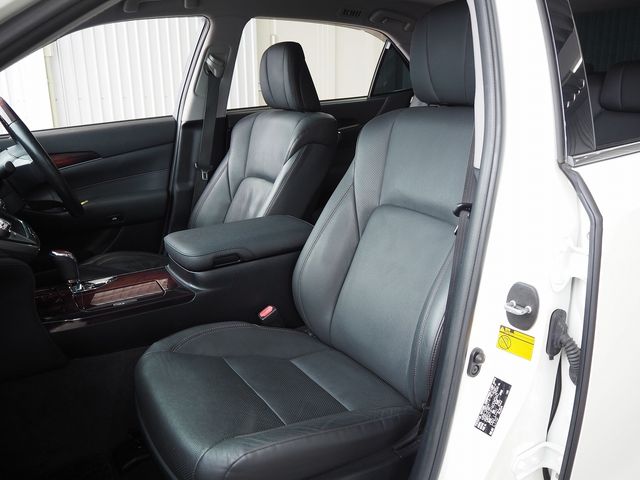 TOYOTA CROWN MAJESTA HYBRID 2014 Image 31