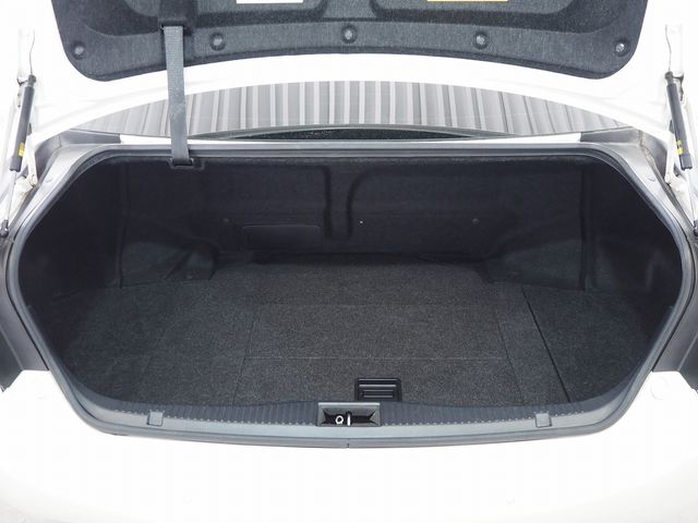 TOYOTA CROWN MAJESTA HYBRID 2014 Image 31