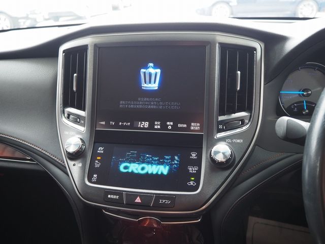 TOYOTA CROWN MAJESTA HYBRID 2014 Image 31