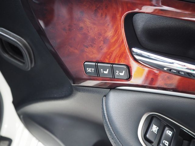 TOYOTA CROWN MAJESTA HYBRID 2014 Image 31