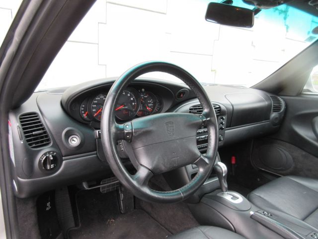 PORSCHE 911 2001 Image 31