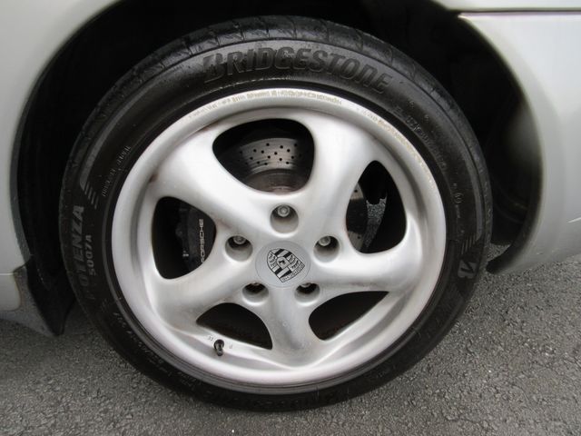 PORSCHE 911 2001 Image 31