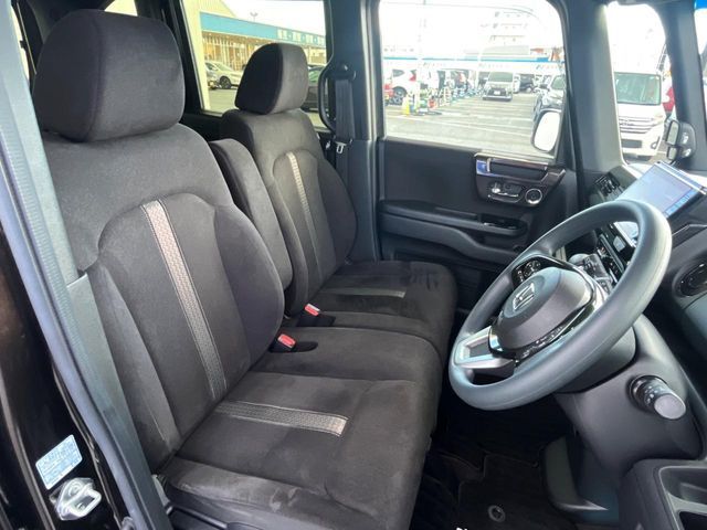 HONDA N BOX CUSTOM 2020 Image 31