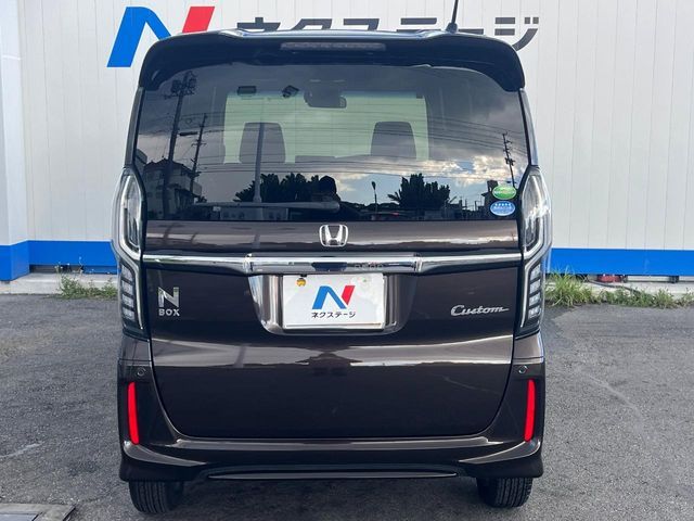 HONDA N BOX CUSTOM 2020 Image 31