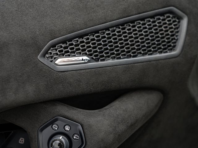 LAMBORGHINI HURACAN 2024 Image 31