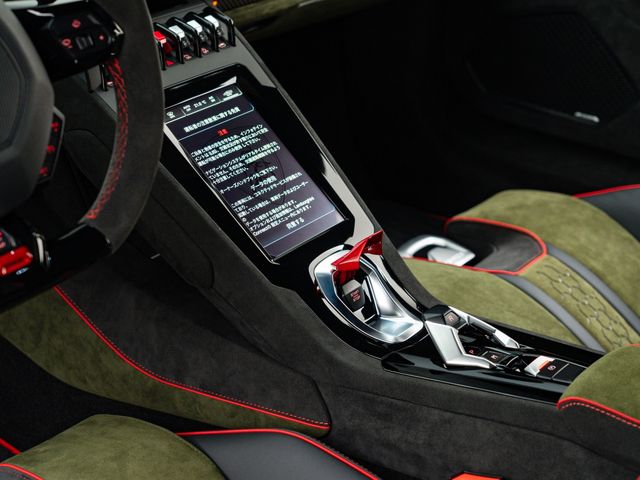 LAMBORGHINI HURACAN 2024 Image 31