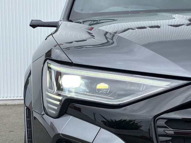 AUDI SQ8 E-TRON SPOR 2024 Image 31