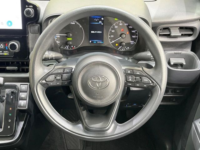 TOYOTA SIENTA HYBRID 2023 Image 31