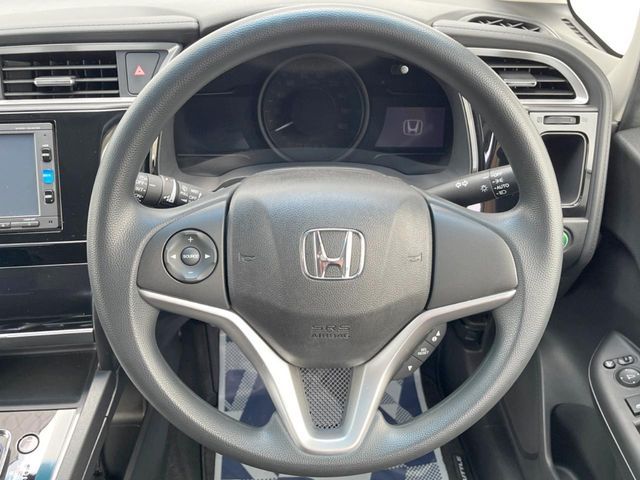 HONDA SHUTTLE HYBRID 2016 Image 31