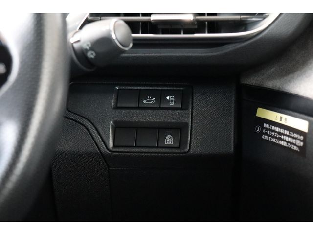 PEUGEOT 3008 2019 Image 31