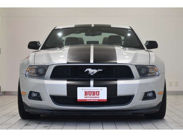 FORD MUSTANG 2012 Image 31