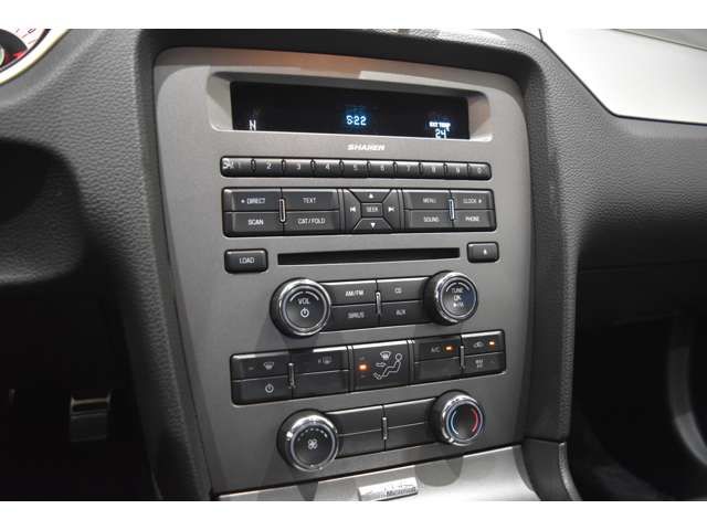 FORD MUSTANG 2012 Image 31