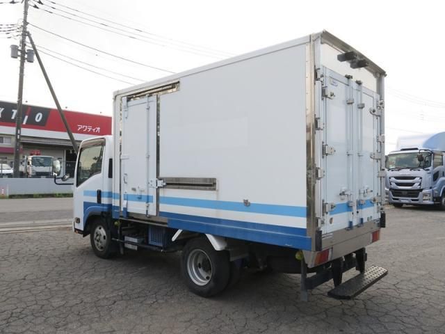 ISUZU ELF 2017 Image 31