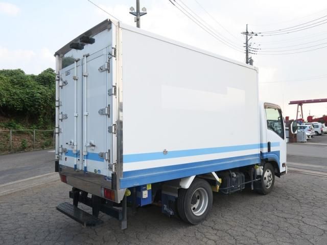 ISUZU ELF 2017 Image 31