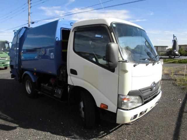 HINO DUTRO 2016 Image 31