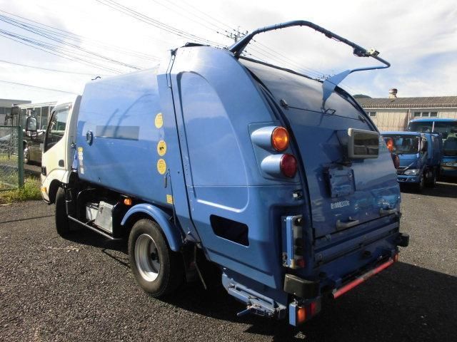 HINO DUTRO 2016 Image 31