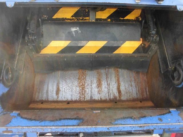 HINO DUTRO 2016 Image 31