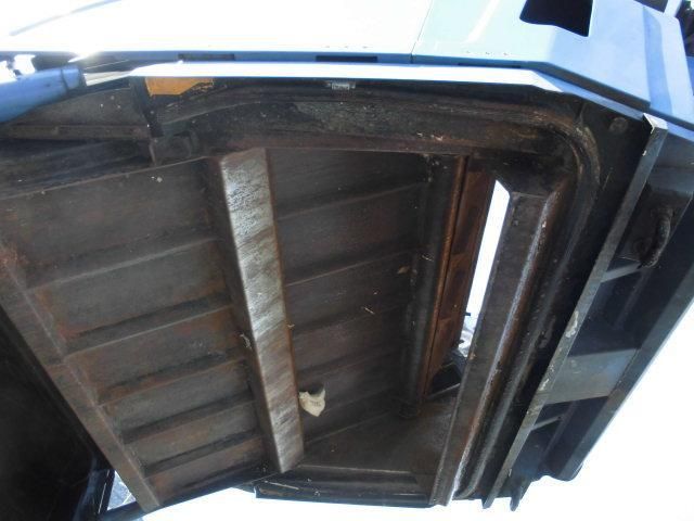 HINO DUTRO 2016 Image 31